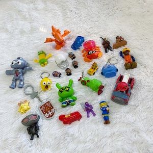 Lot of Mixed Toys - 25 Boy Toys